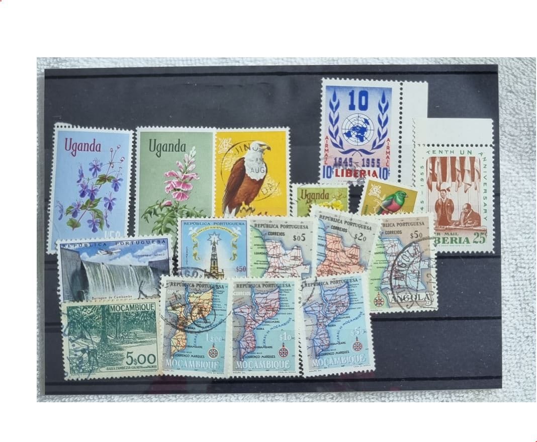 Mix African countries Stamps - 100/200/300 Stamps all different