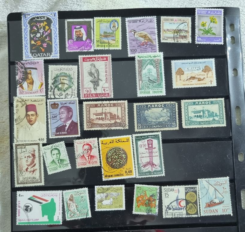 Mix Arab countries stamps - 50/100/200 Stamps all different