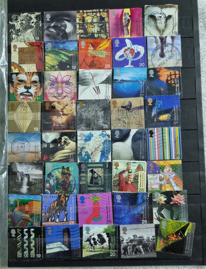 Great Britain Commemorative - Large 100/200/300 Stamps all different