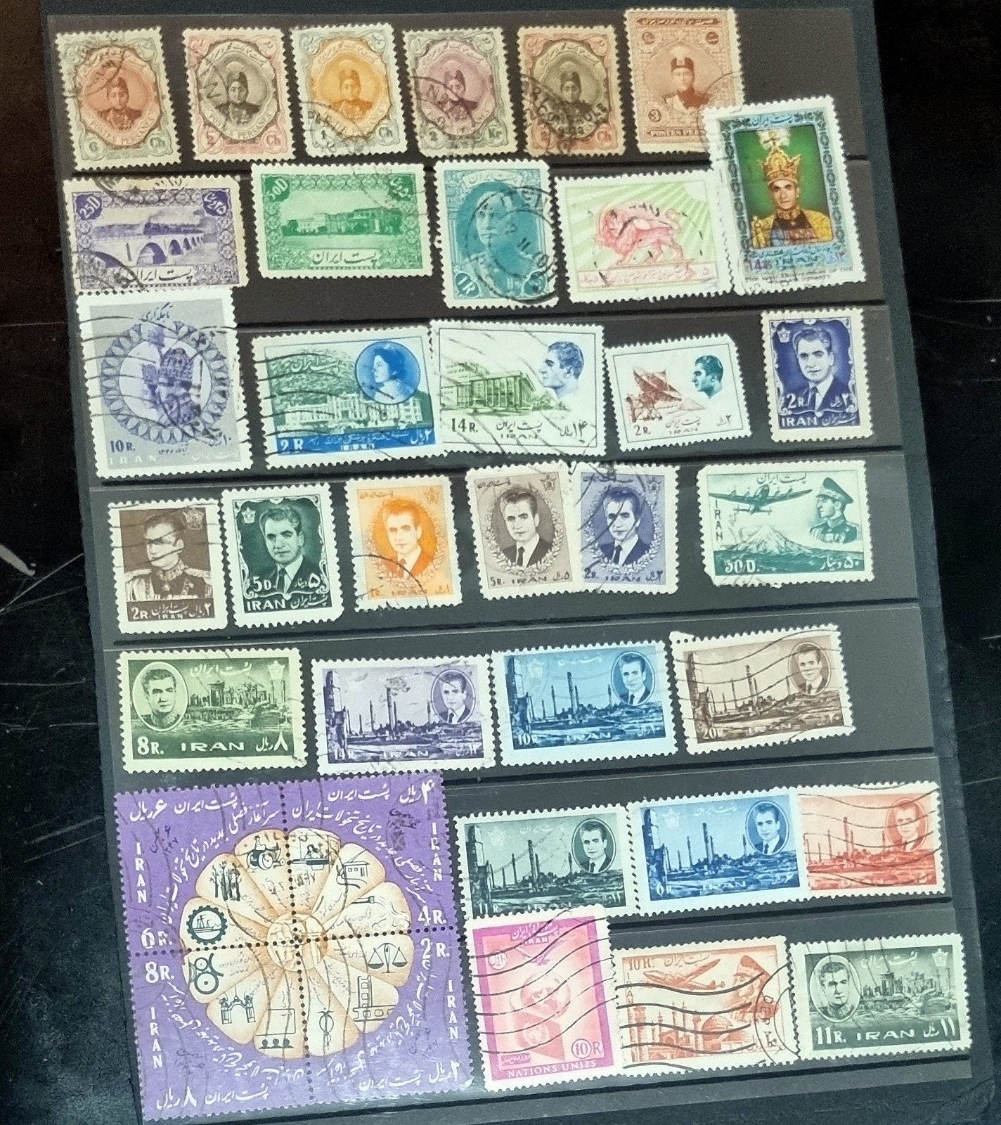 Mix Arab countries stamps - 50/100/200 Stamps all different