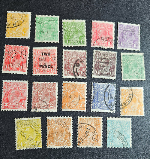 Australia stamps - Beautiful Vintage to Modern all different