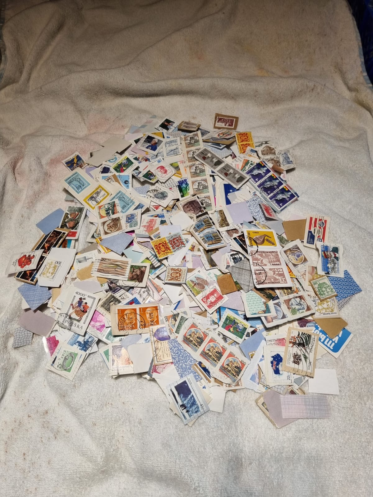 Kiloware stamps