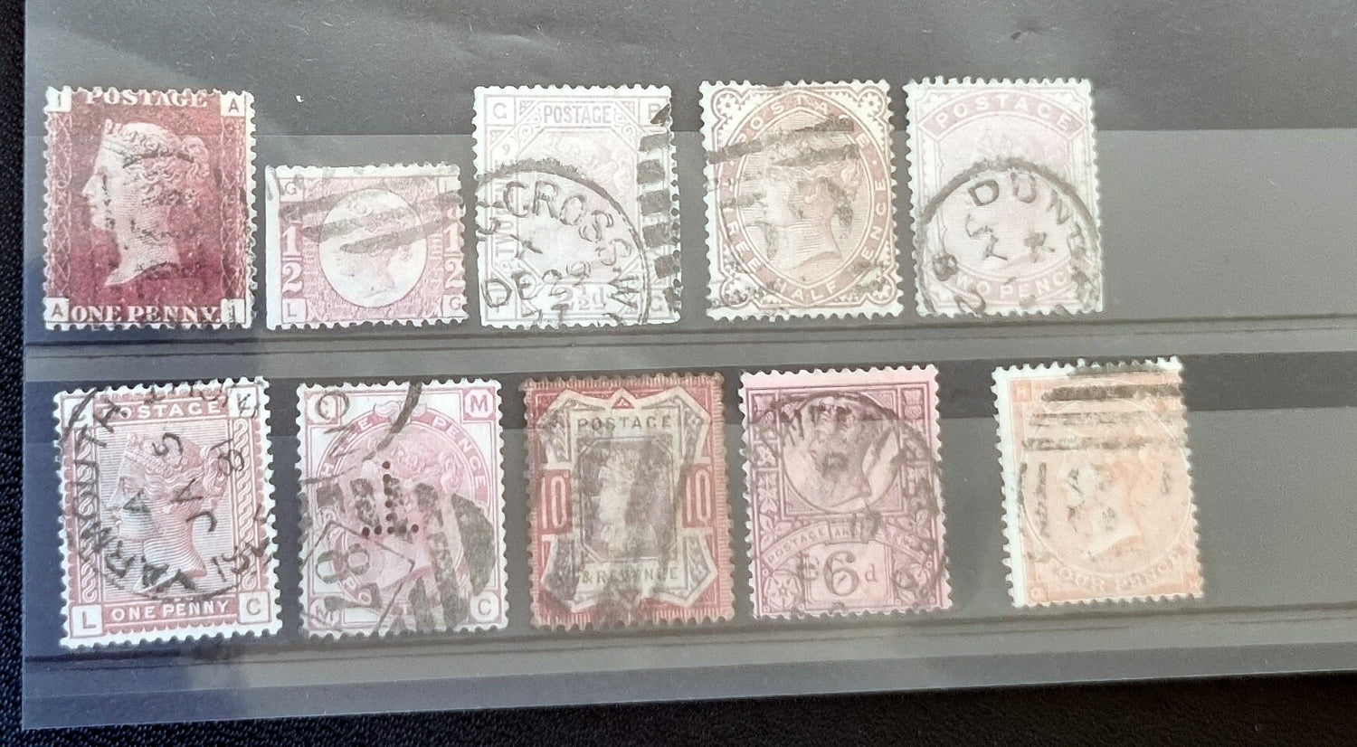 Queen Victoria red stamps